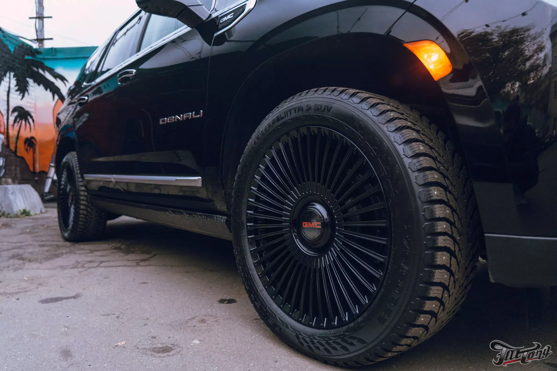 Новые кованые диски и Шиномонтаж на вибростенде для GMC Yukon